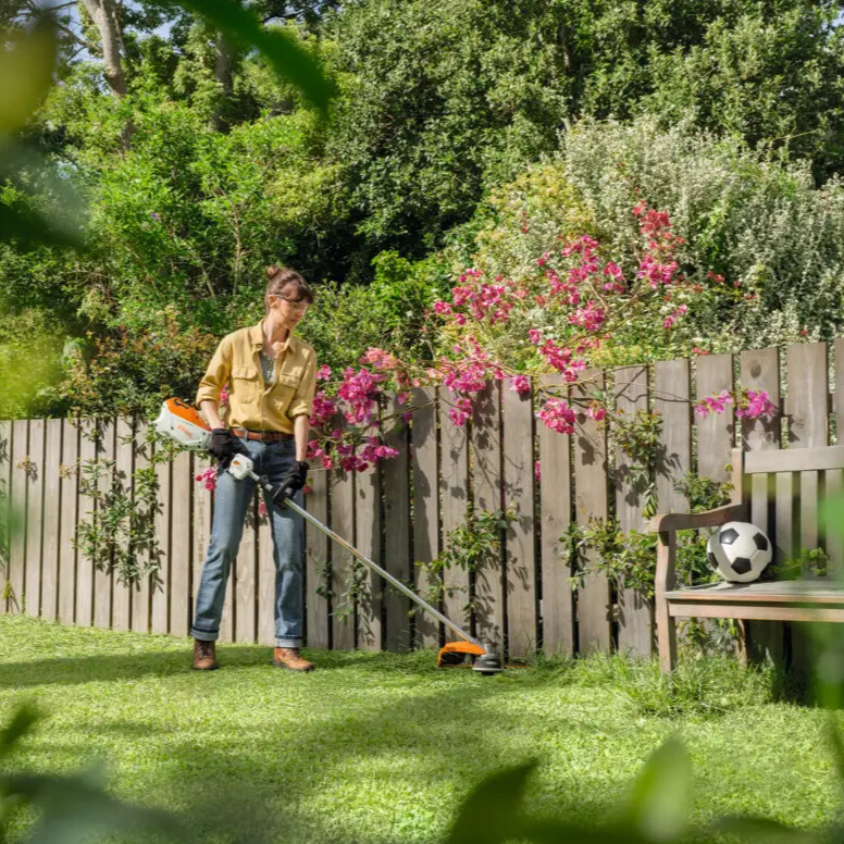 חרמש נטען STIHL FSA 80.0 R סט